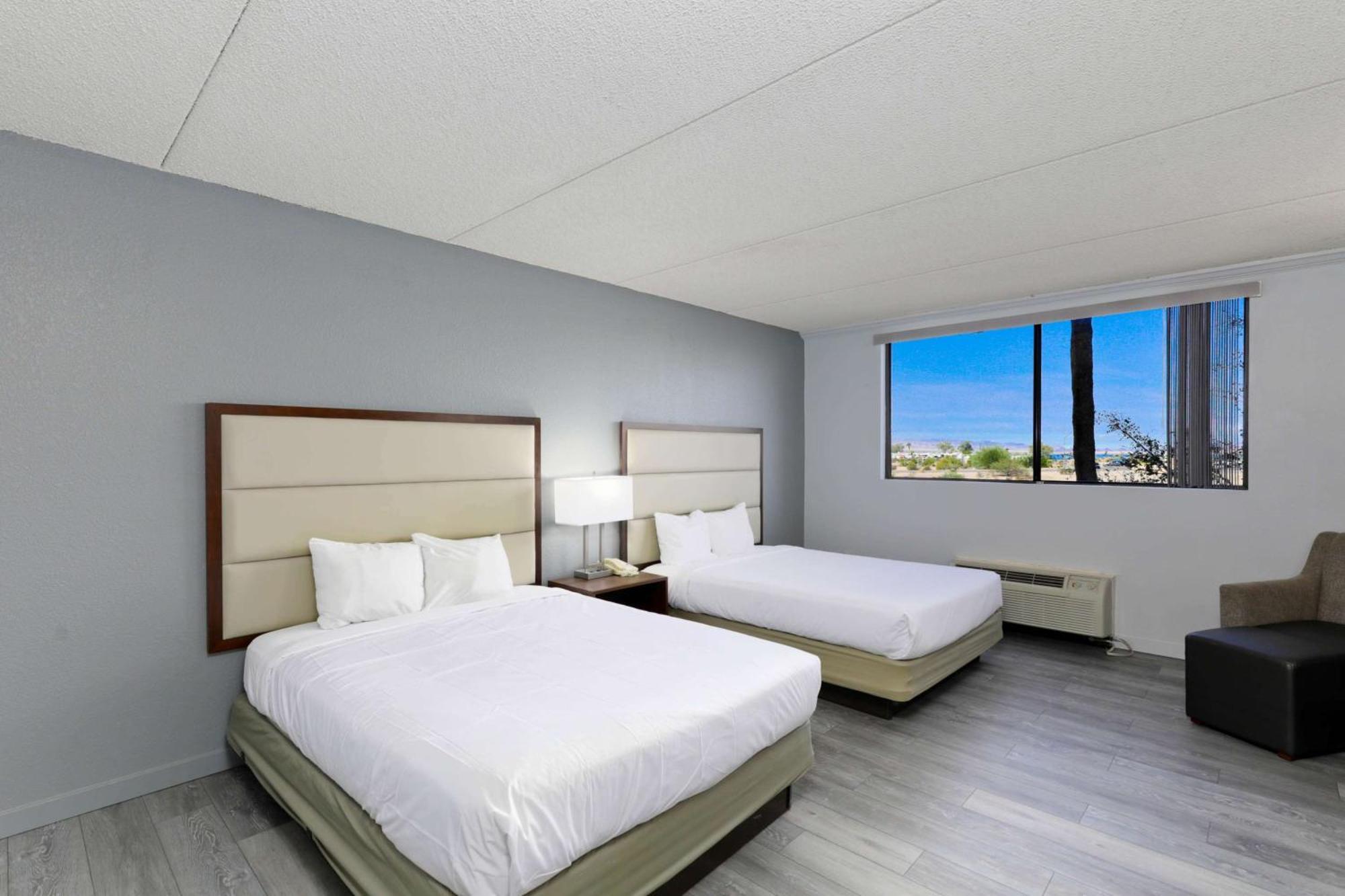 6 Havasu Az Hotel 2*